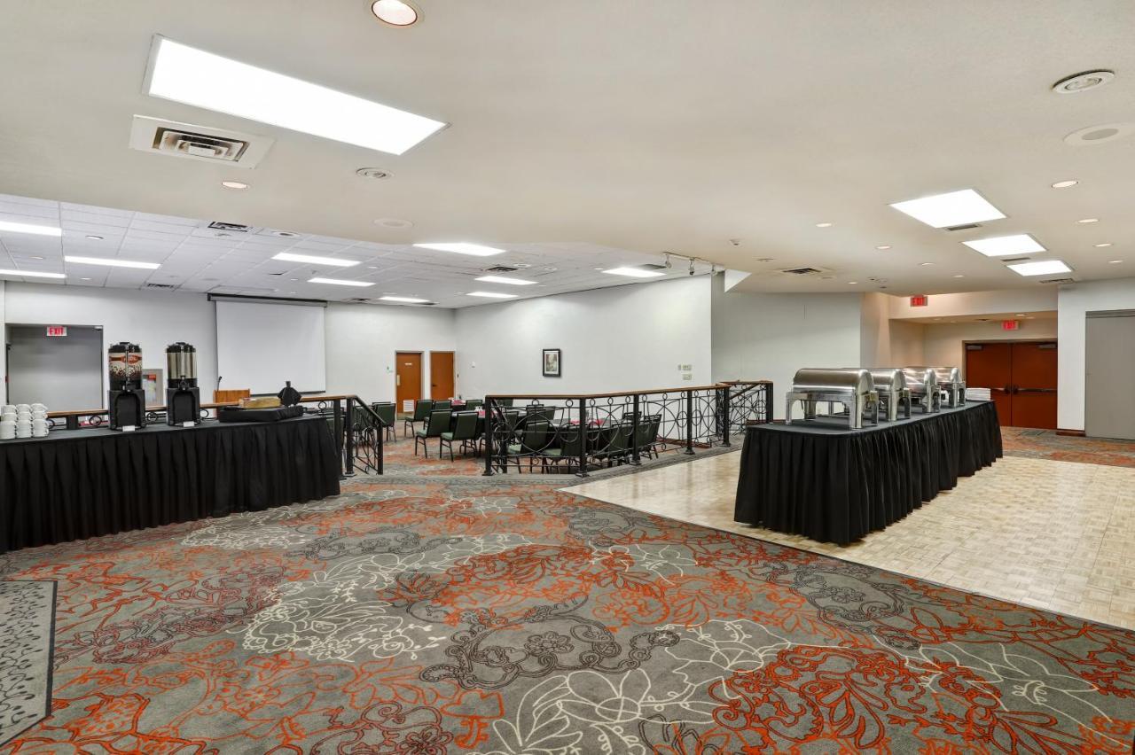 Holiday Inn Guelph Hotel & Conference Centre, An Ihg Hotel Dış mekan fotoğraf